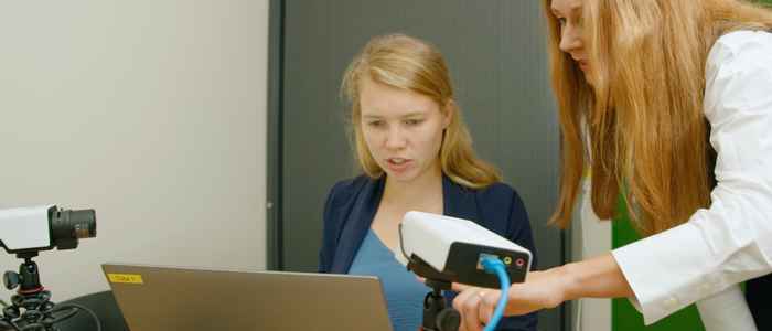 Student is having a lesson in the eHealth Living & Learning Lab